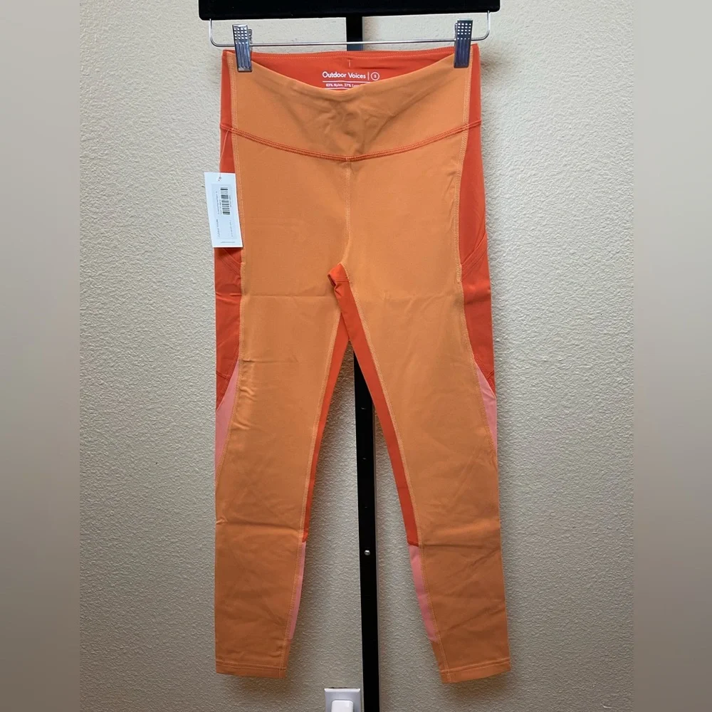 NWT Outdoor Voices Zoom 7/8 Leggings - Picture 2 of 6
